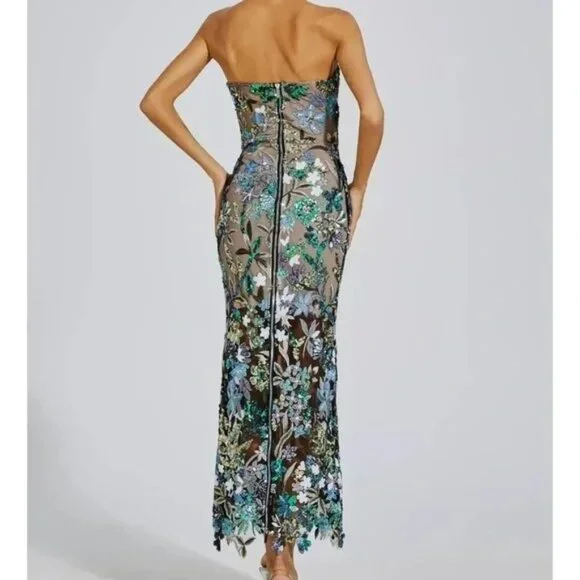 Elegant Strapless Floral Dress - Picture 3 of 15